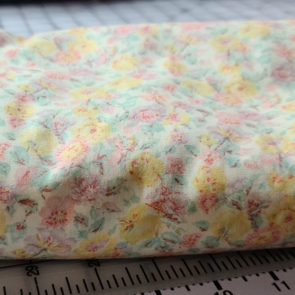 Wamsutta OTC M Lowenstein Fabric  Yellow/Pink Floral Vintage - Picture 8 of 9